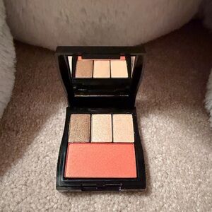 Mary Kay Eyeshadow & Blush Palette
